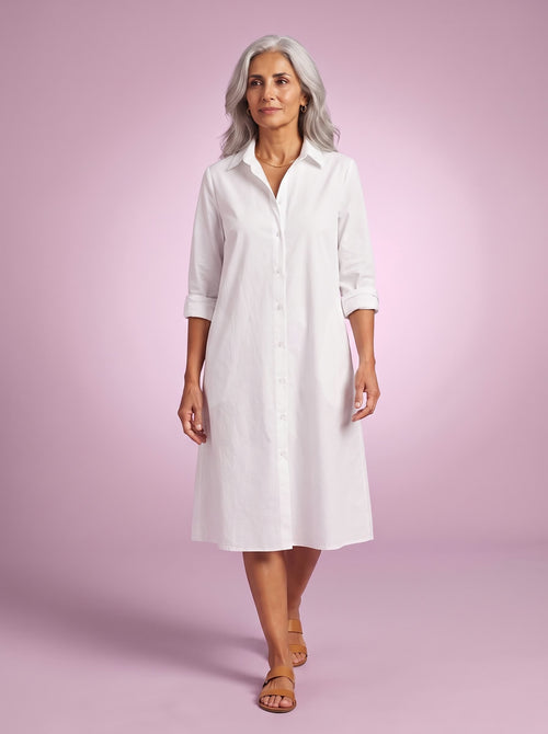 Blanca vestido camisero blanco, estudio