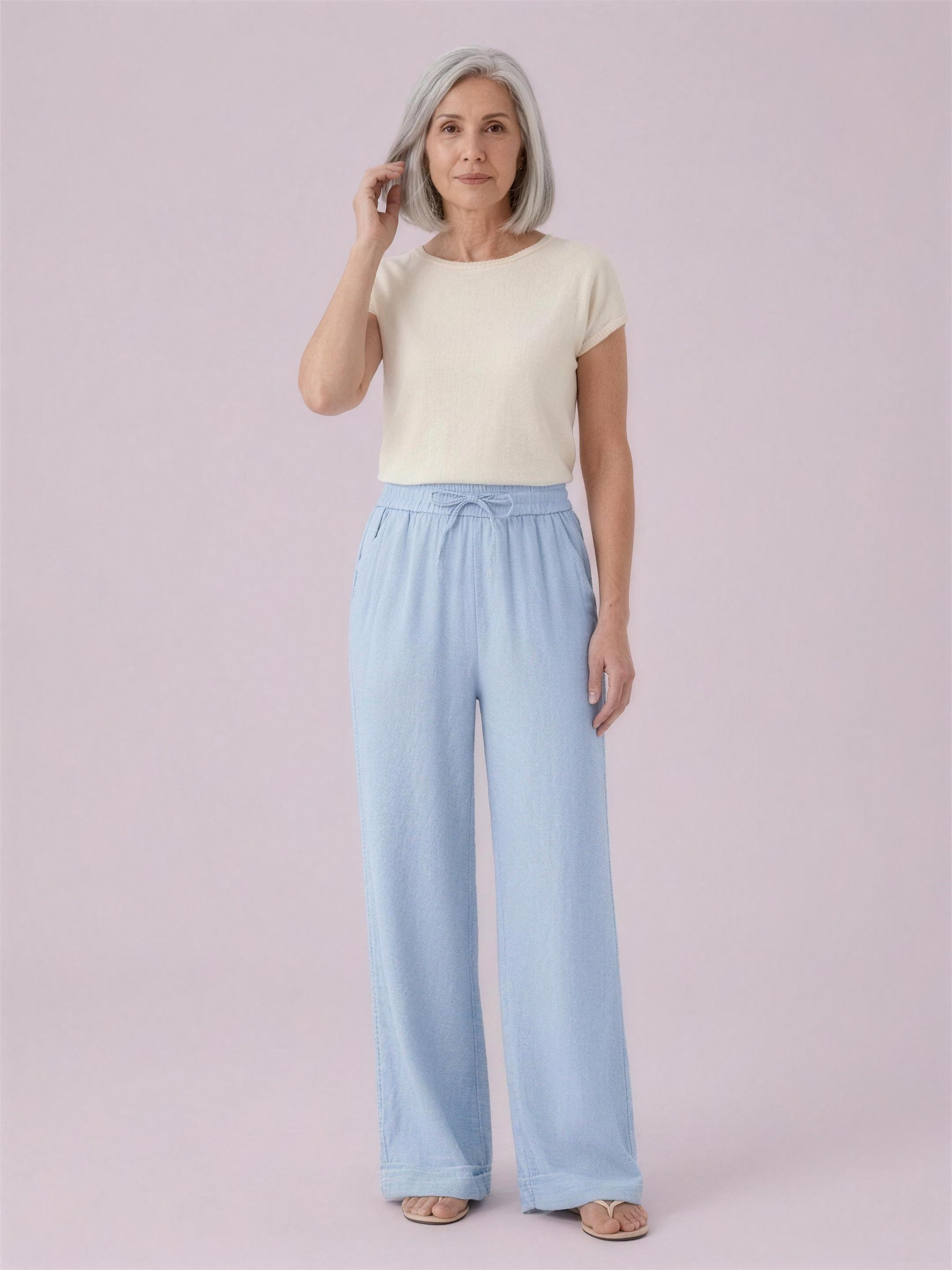 Wide-leg trousers light blue studio