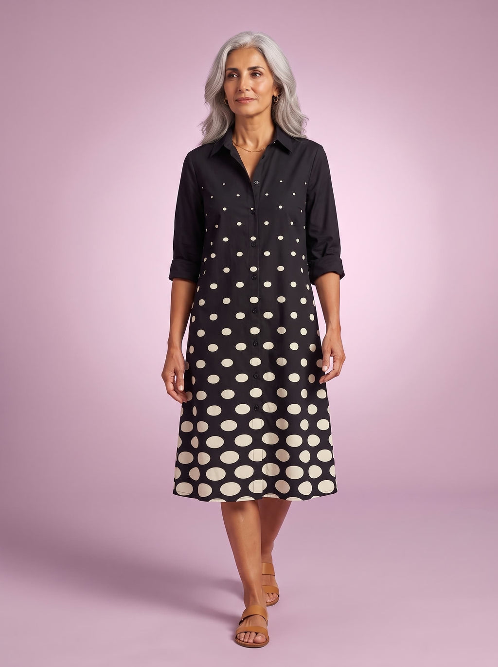 Vestido Lola de lunares en estudio