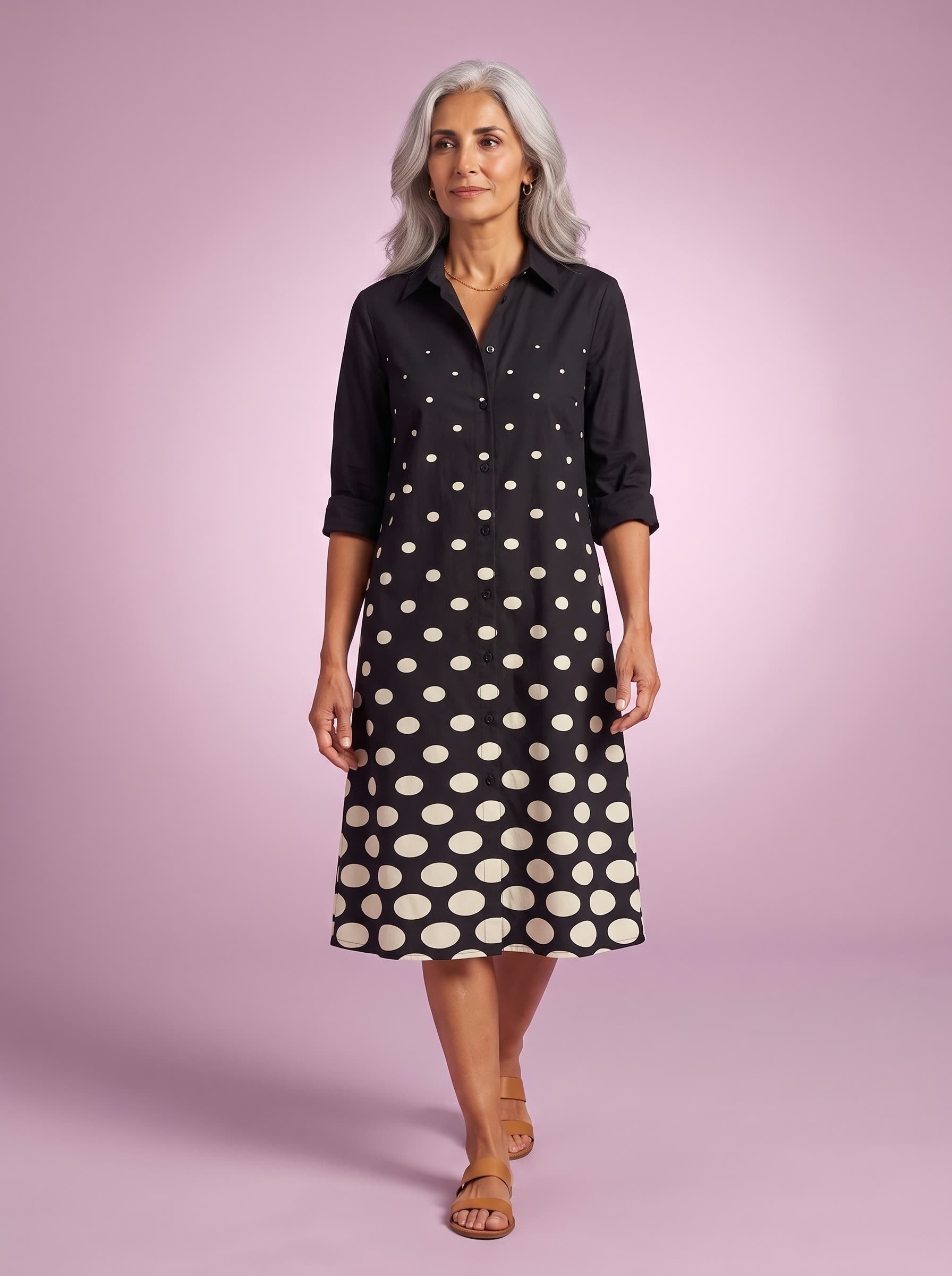 Vestido Lola de lunares en estudio