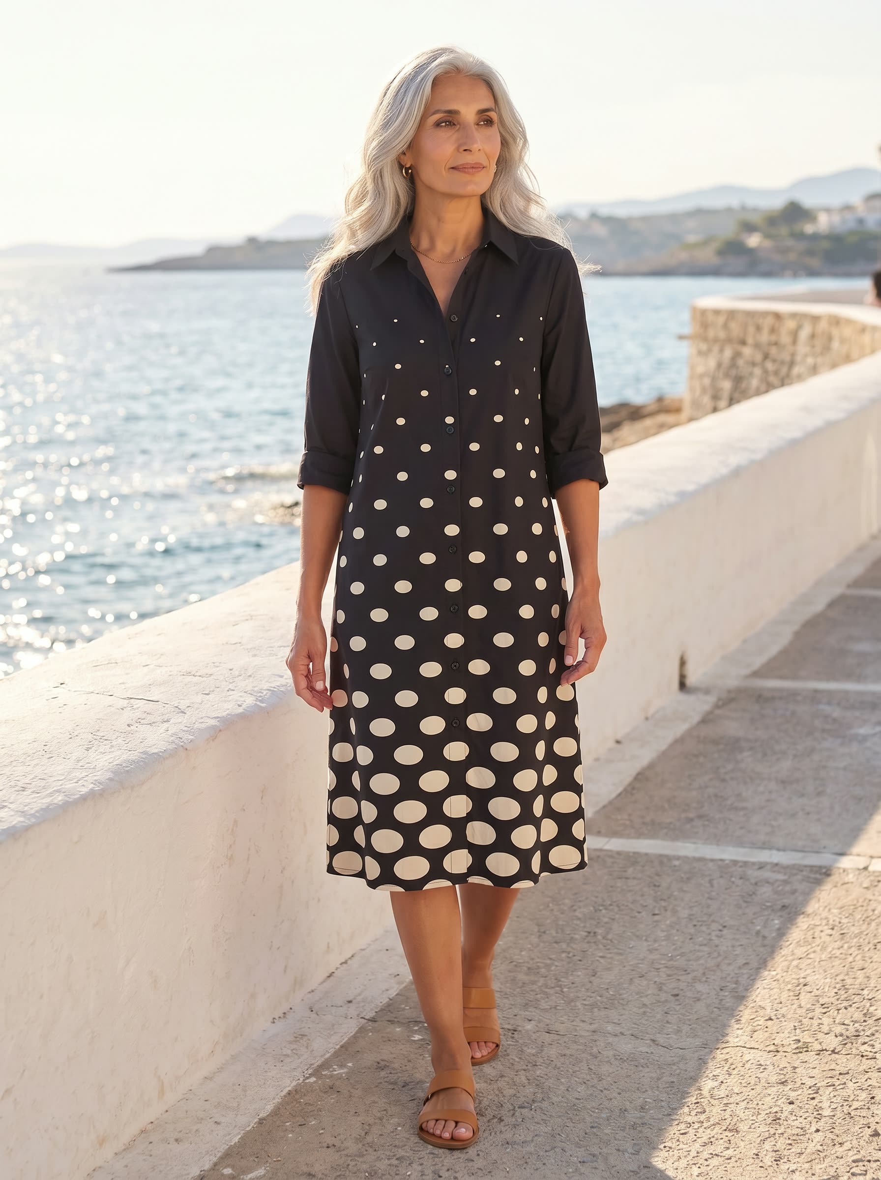 Vestido Lola de lunares paseo junto al mar