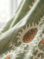 Salvia vestido de estampado étnico, detalle del tejido